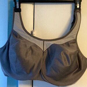 NWOT Glamorise Sport bra size 40 F